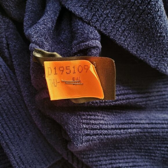 Aritzia Babaton Group Cozy Chenille Oversized Turtleneck Navy Blue Size M - Picture 11 of 16